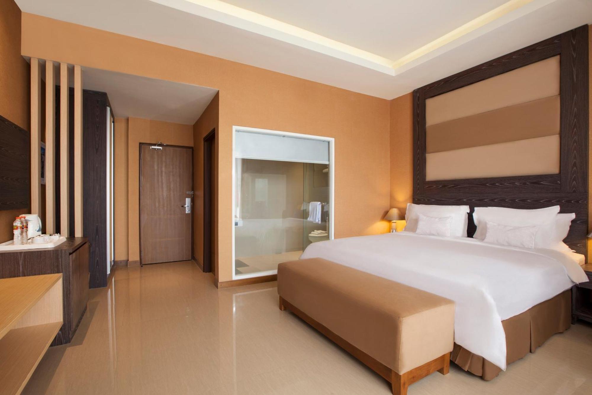 Aveon Express Hotel By Daphna International Yogyakarta Exterior foto